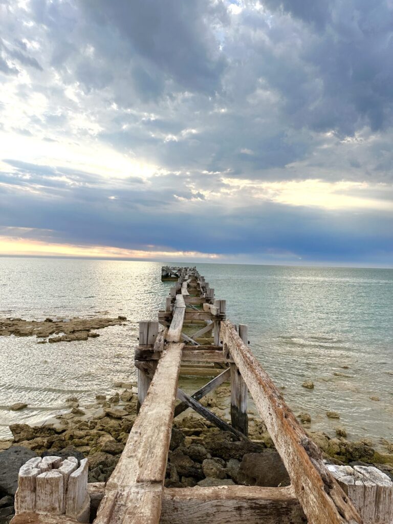 Gladstone Bay, Western Australia. Coral Coast roadtrip. Travel WA